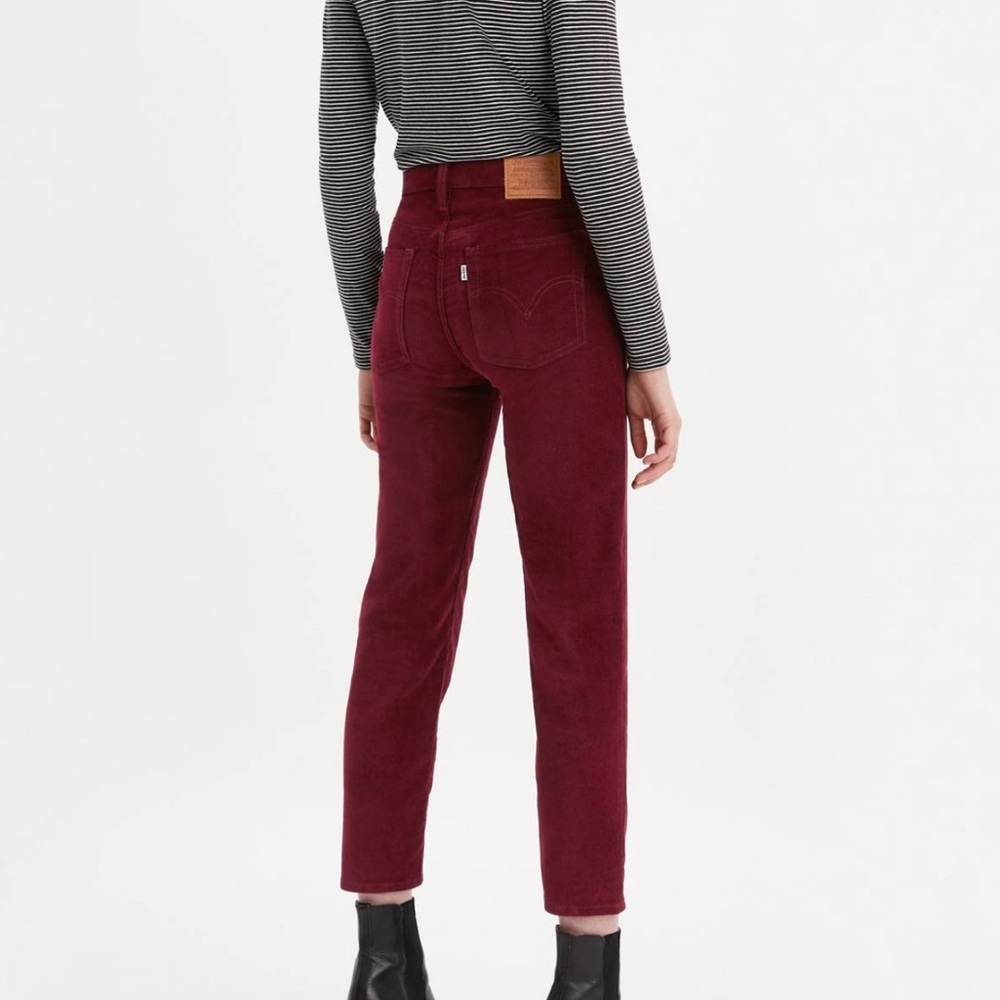 Levi’s Wedgie Straight Fit Corduroy Pants - Picture 2 of 10